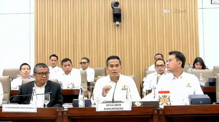 Kadin Dorong UU Baru, Rupiah dan Kontraksi Manufaktur Jadi Alarm bagi Dunia Usaha